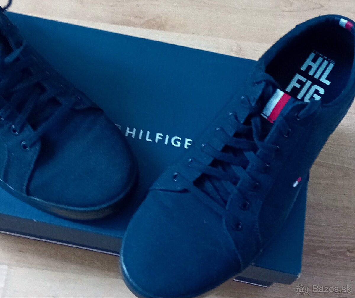 Tenisky platene tommi hilfiger velkost 43