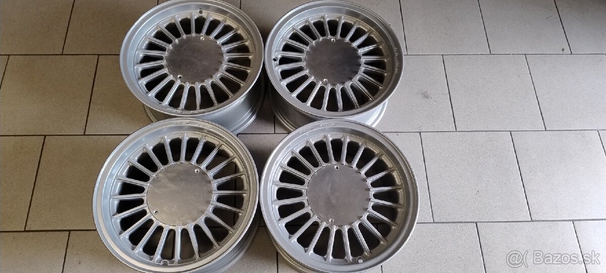 4x100 R15