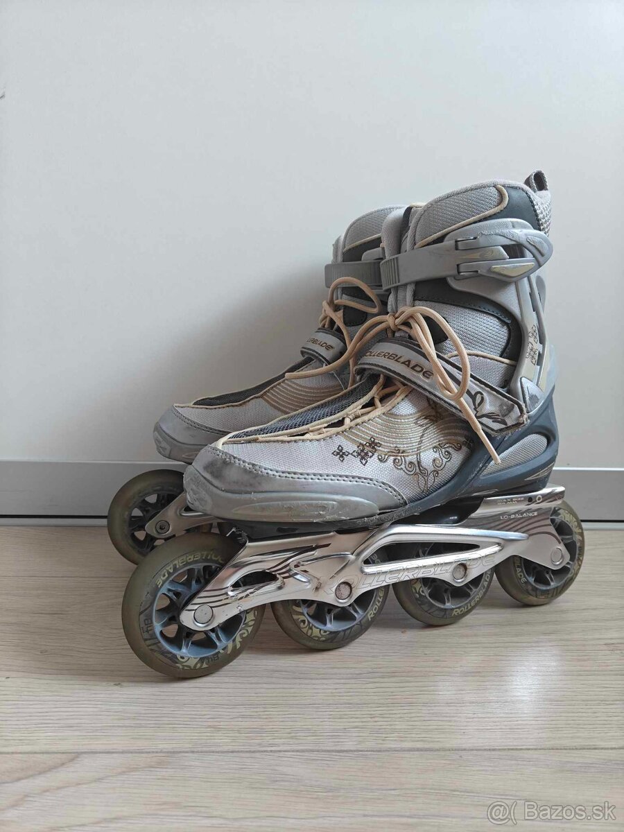 Šedé kolieskové korčule Rollerblade