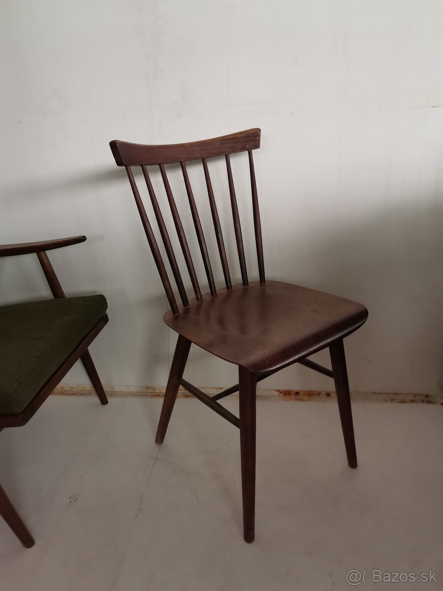Retro drevena stolicka TON Ironica Vintage