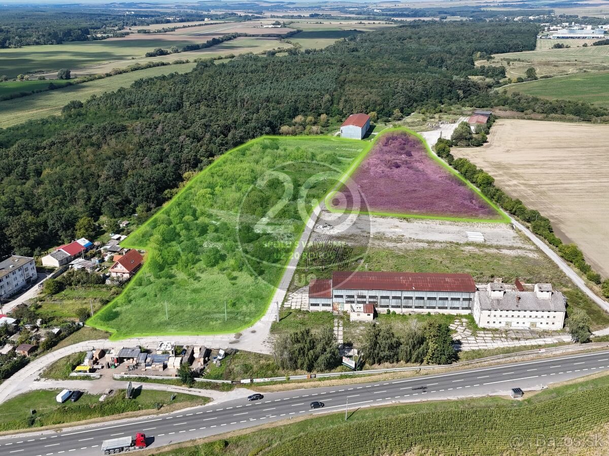 Pozemky na okraji mesta Senica