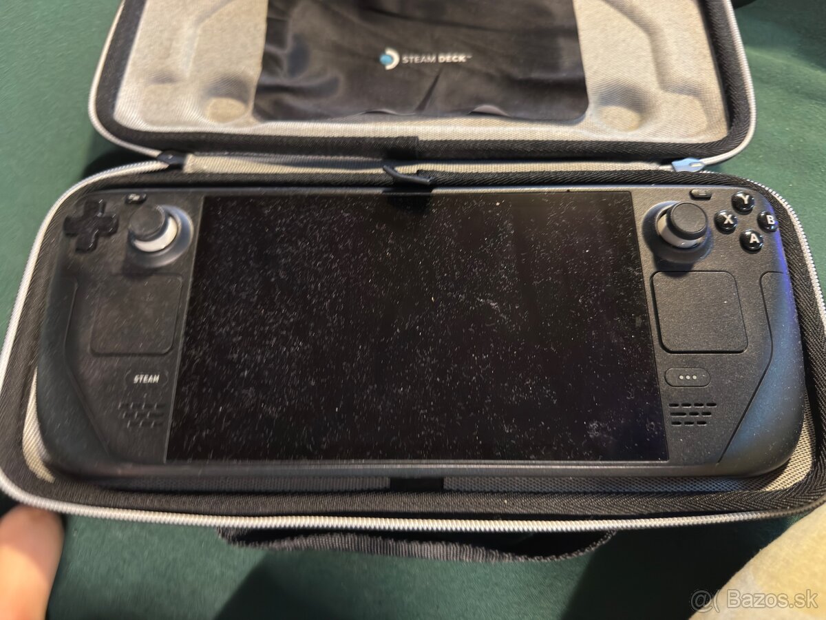 Steam Deck LCD 500gb top stav