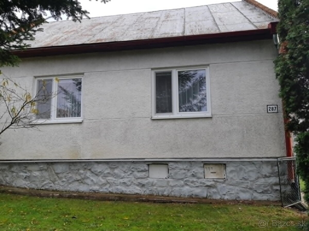 NA PREDAJ 3 IZBOVÝ RODINNÝ DOM S GARÁŽOU A ZÁHRADOU.