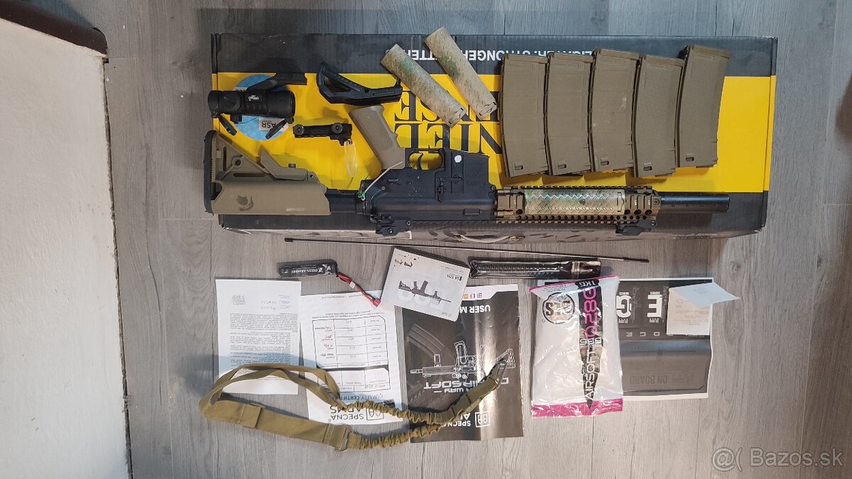 Airsoft M4. Specna Arms M4 Daniel Defender MK18