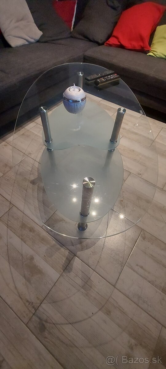 Konferenčný stolík