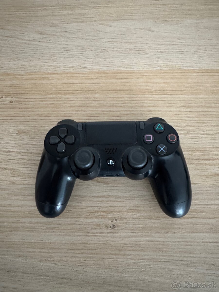 Ps4 ovladac dualshock Black/cierny