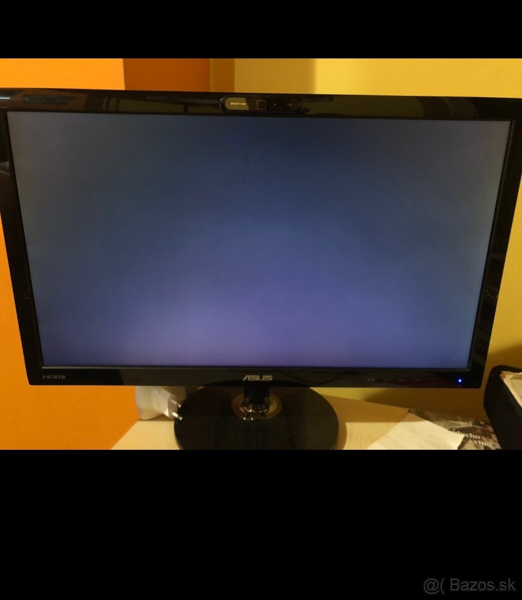 Stolový PC HP 110-300nc + monitor ASUS