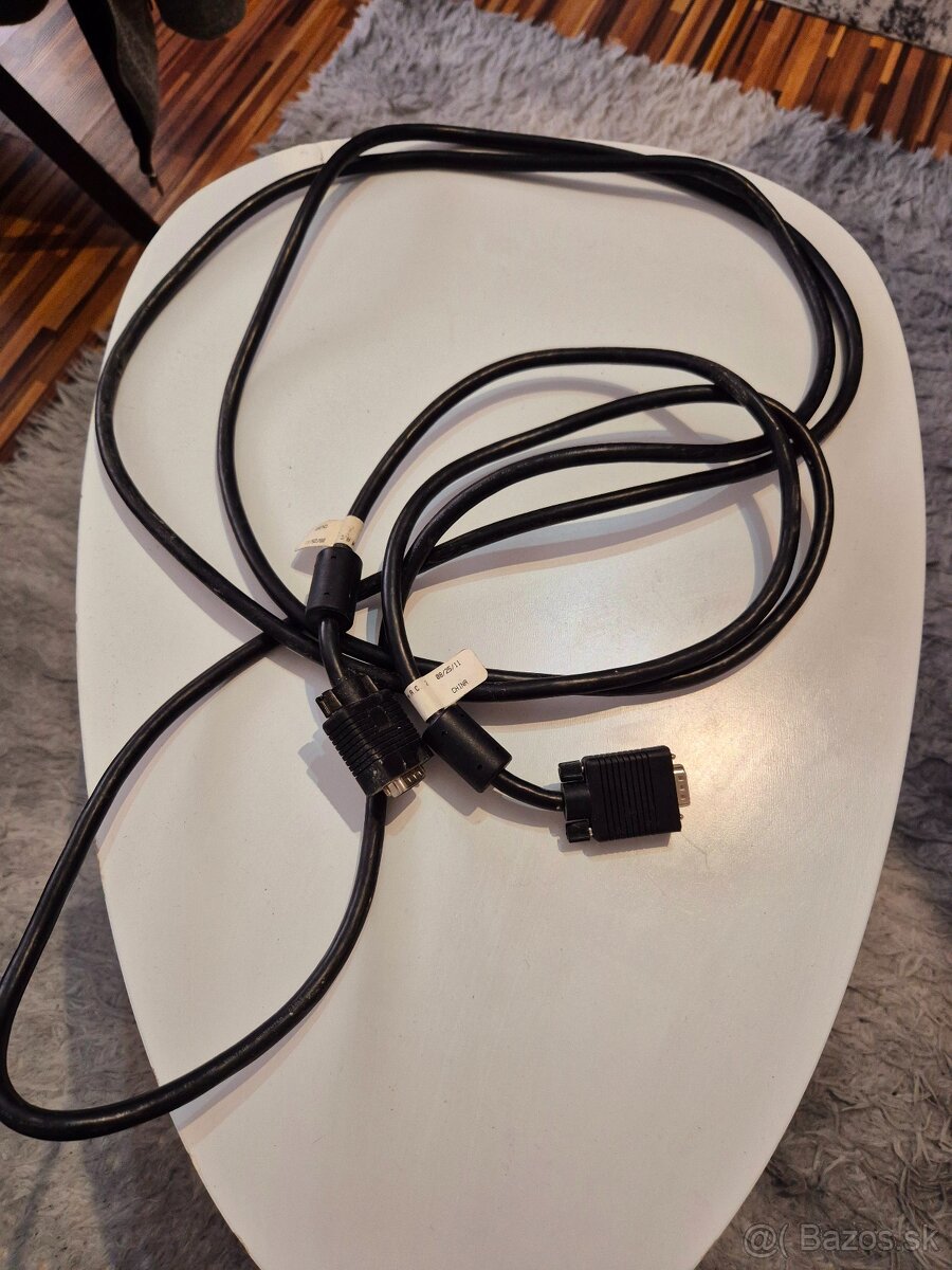 VGA kábel 400 cm.