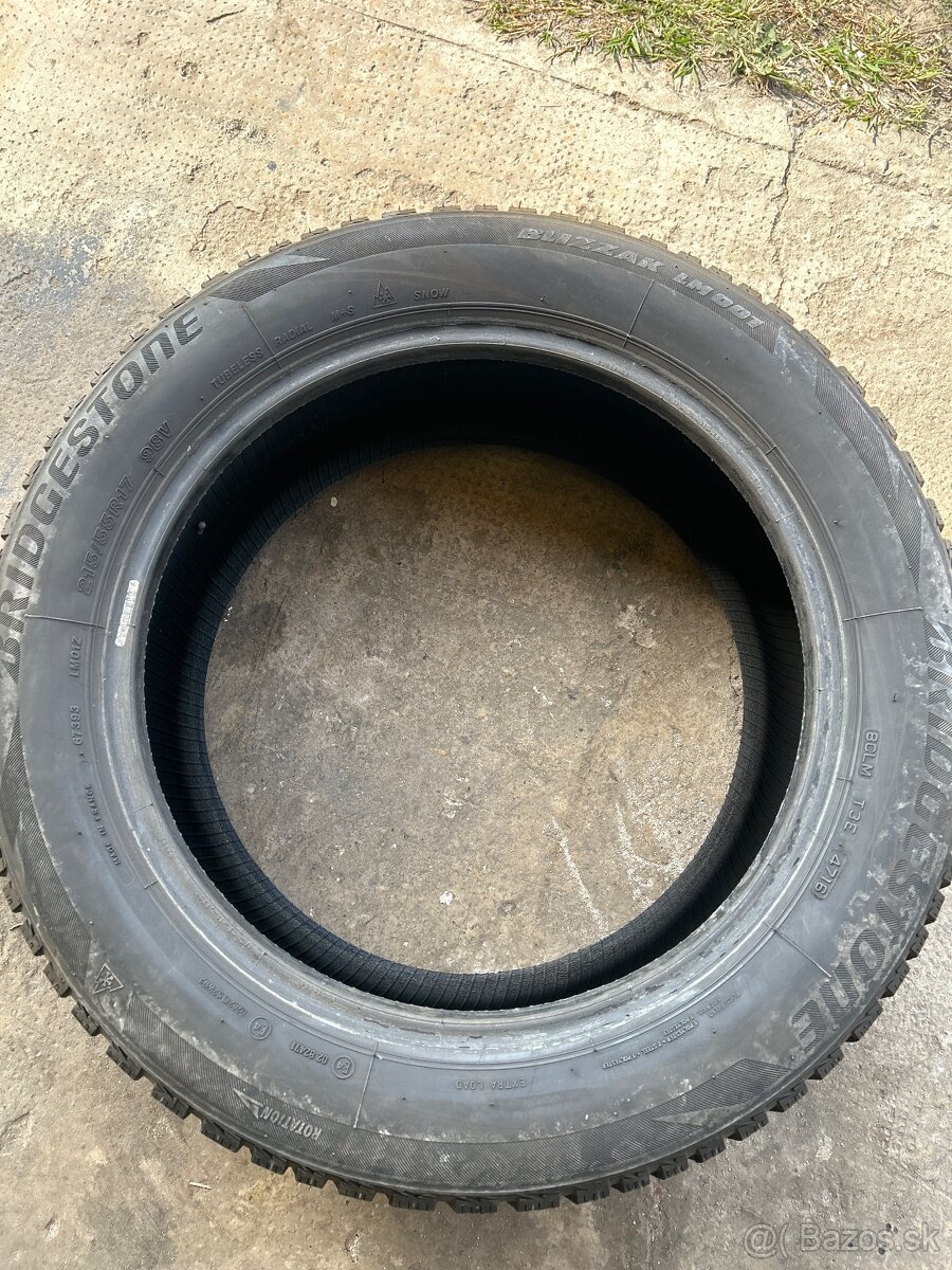 Brigestone 215/55/17 zimne