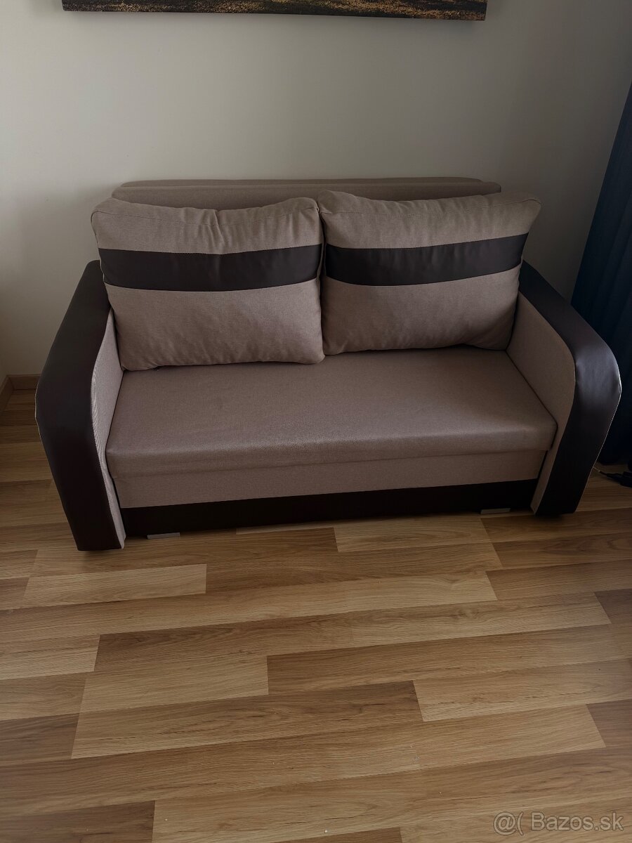 Rozkladací gauč (skoro nový)
