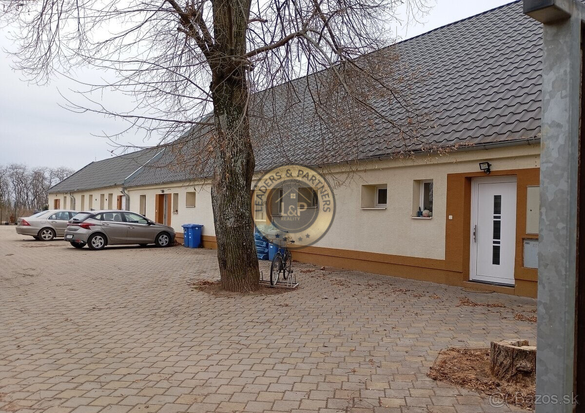Na predaj garsónka v Cíferi časť Karlov Dvor