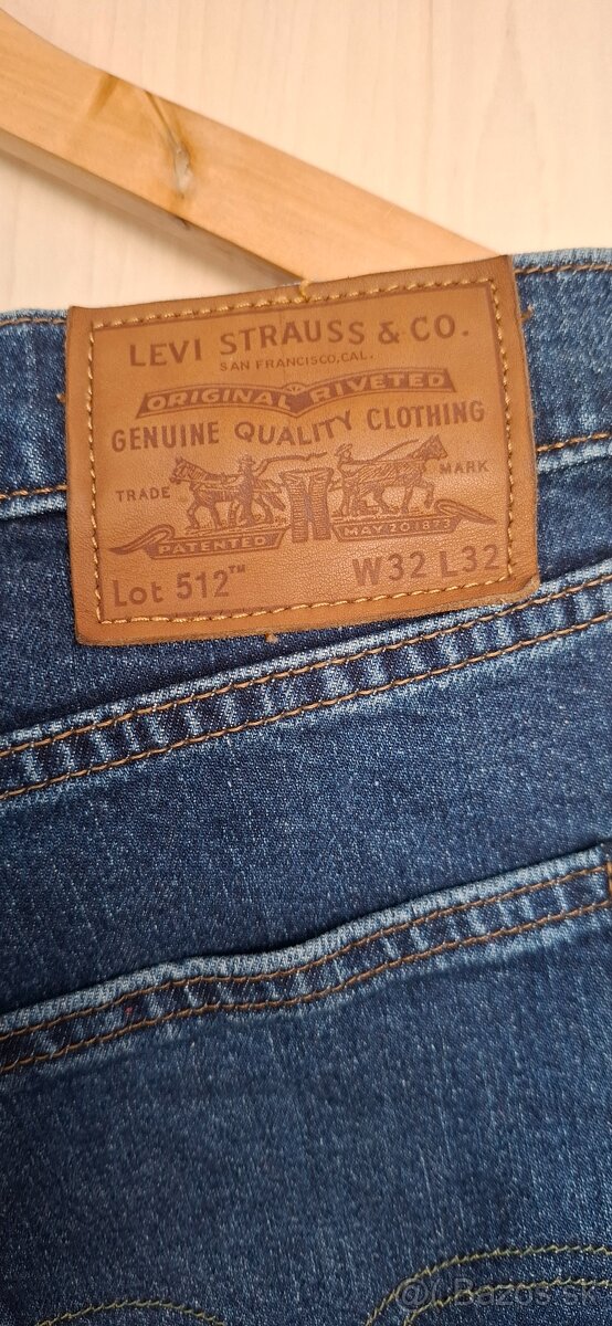 Levis