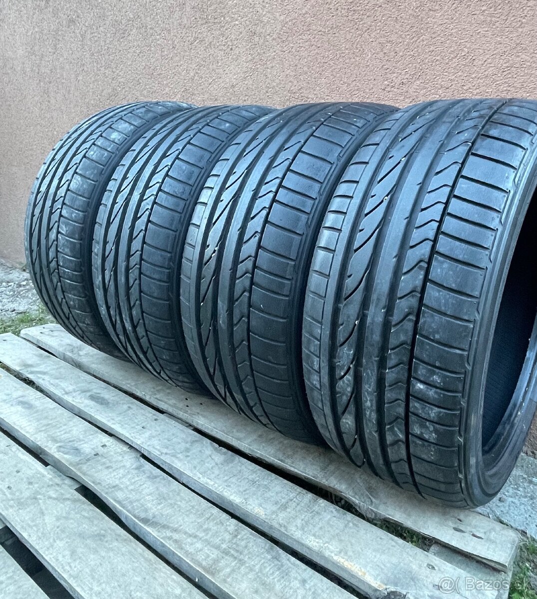 Bridgestone 215/40 R17 4x=100e