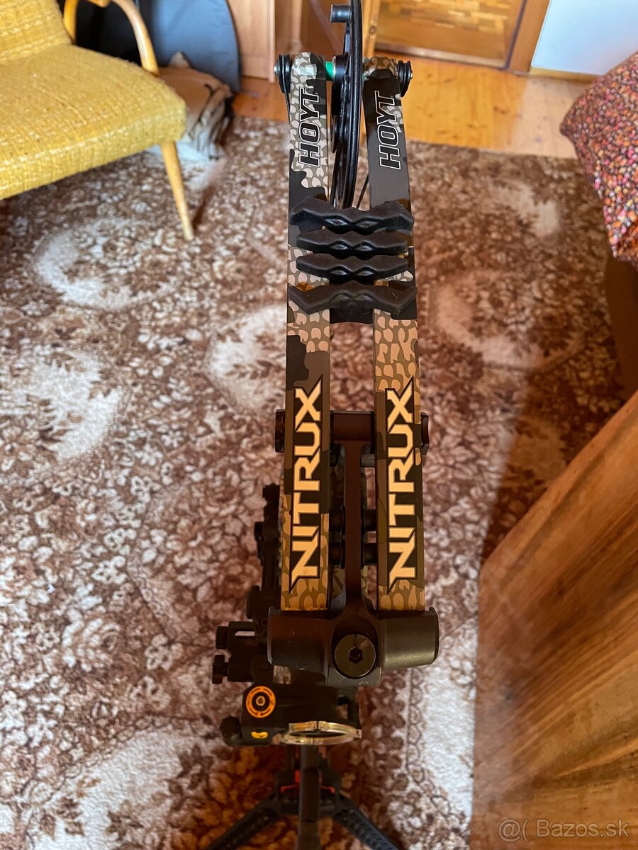 predam kladkovy luk hoyt nitrux