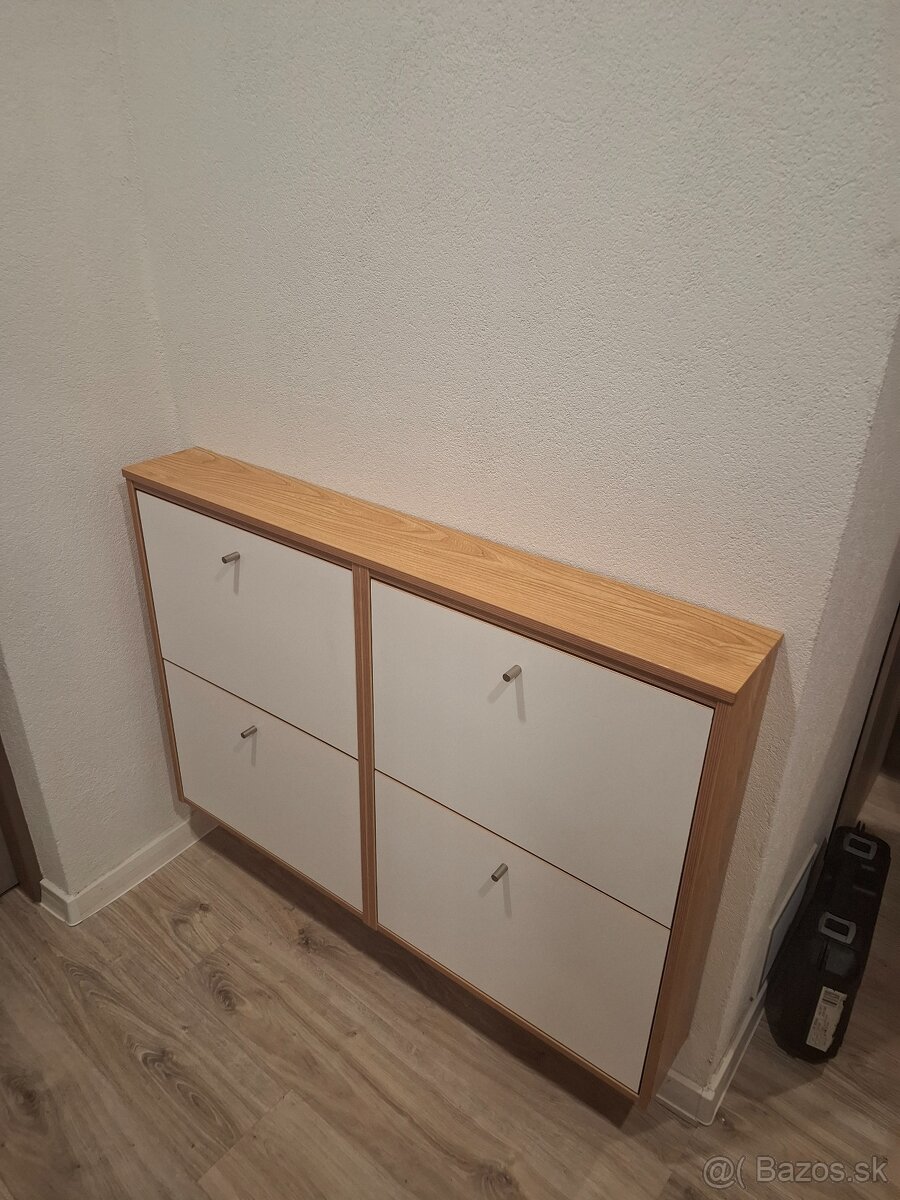 Predám skriňu na topanky (botnik)