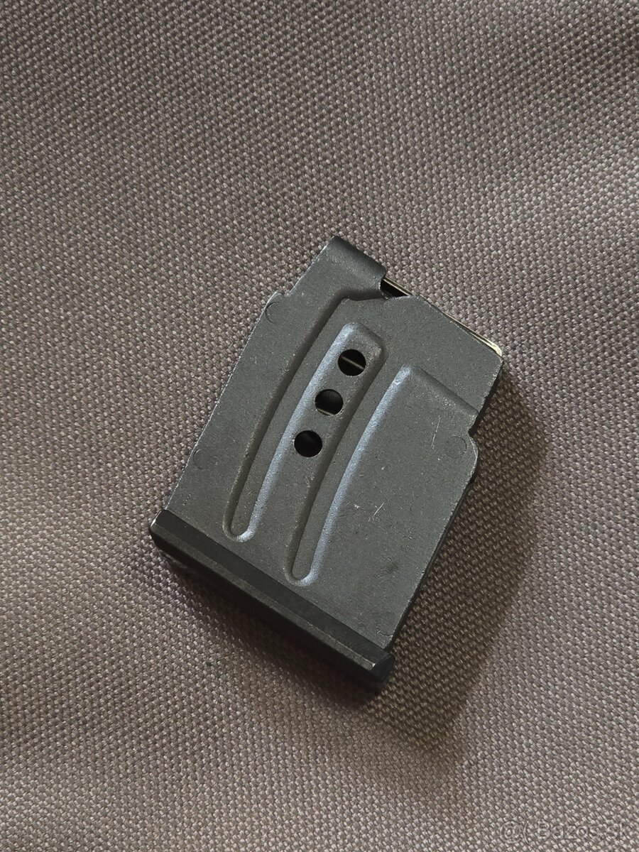 CZ457 5 ranovy ocelovy zasobnik