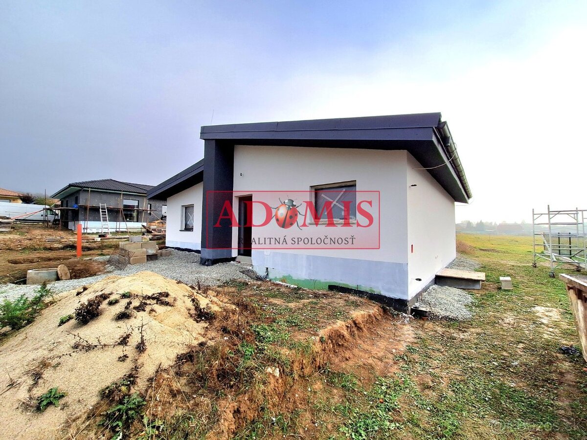 4-izb tehlový bungalov 648m2,2x kúpeľňa,rekuperácia,Ruskov, 