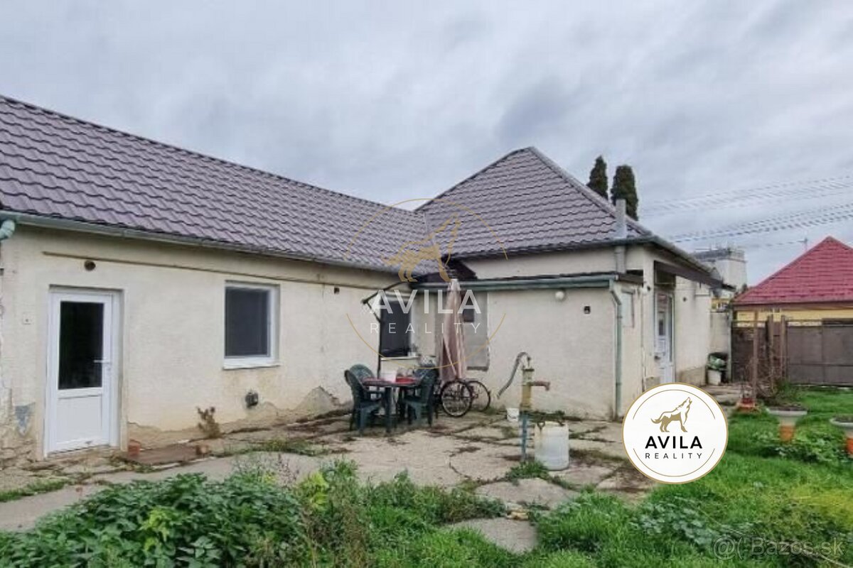NA PREDAJ: rodinný dom na pozemku 900m2 - Sládkovičovo