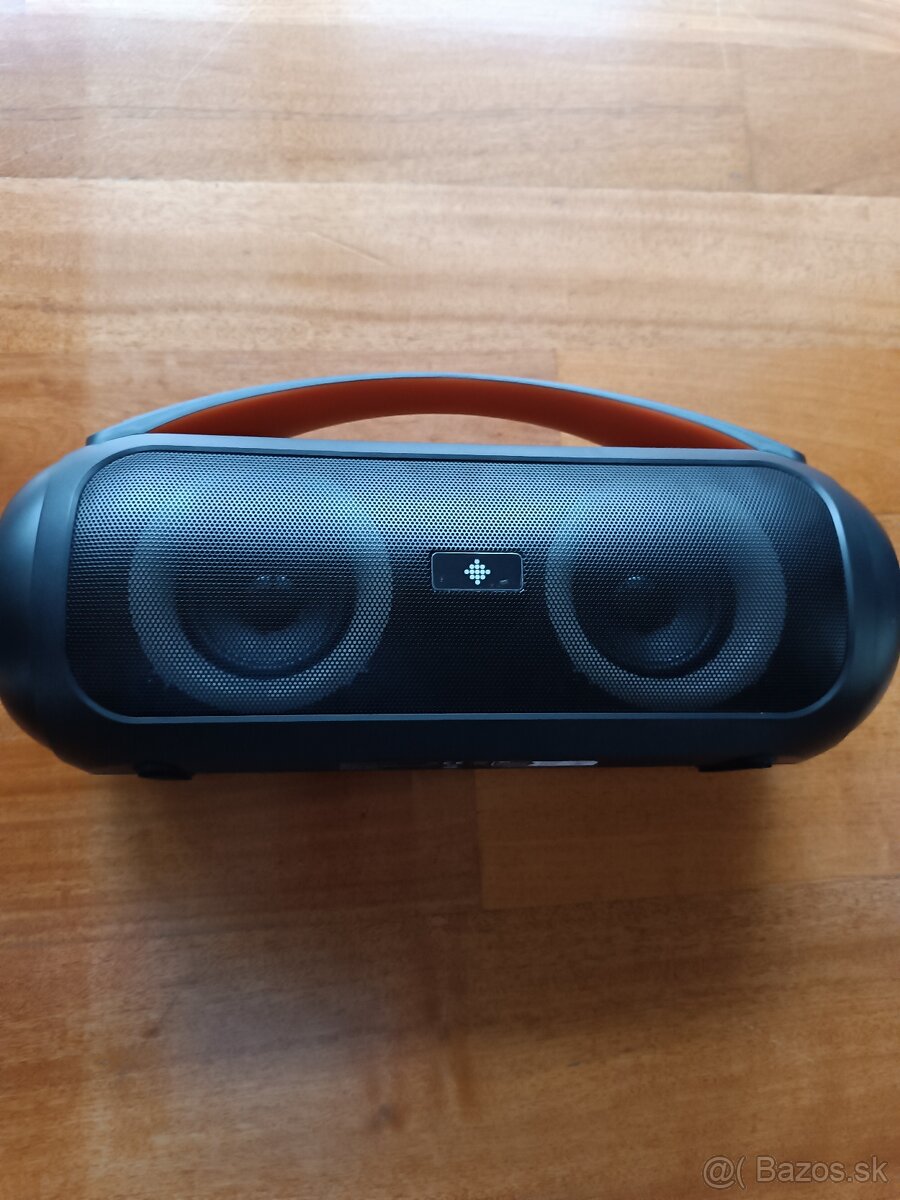 Bezdrôtový prenosný bluetooth reproduktor
