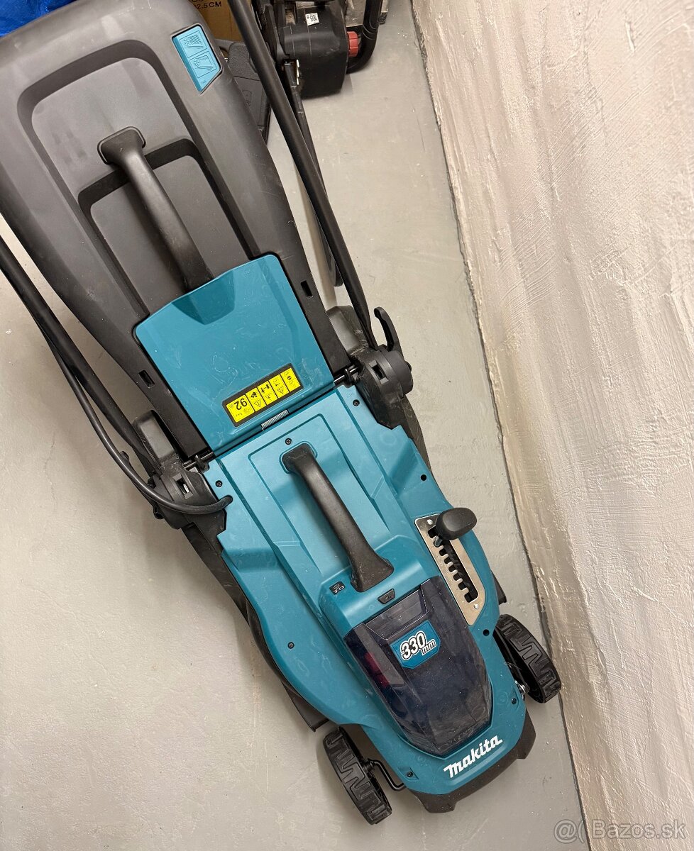 Predam kosacku Makita DLM330