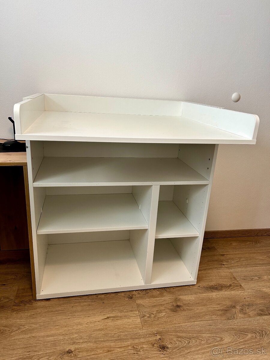 Prebaľovací pult ikea-Smastad