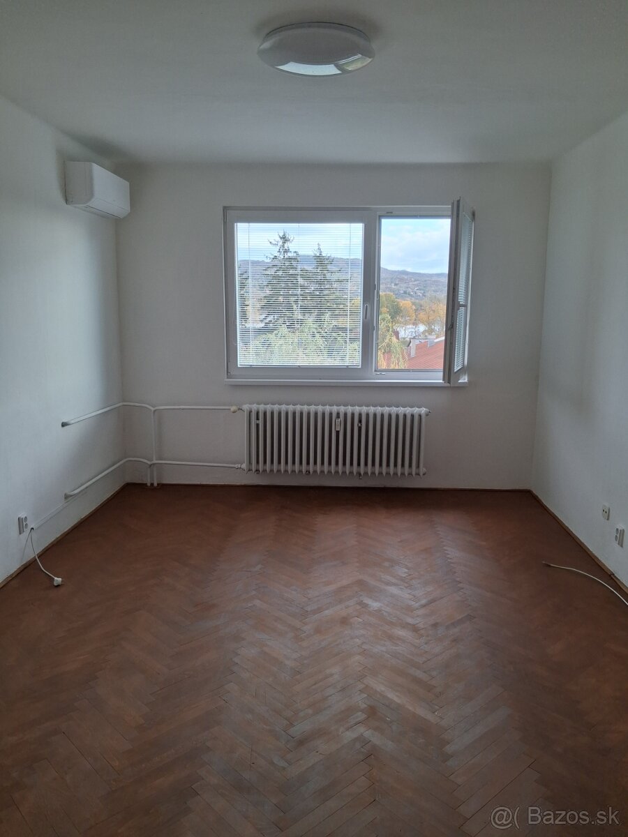 Prenájom 3 izbového bytu