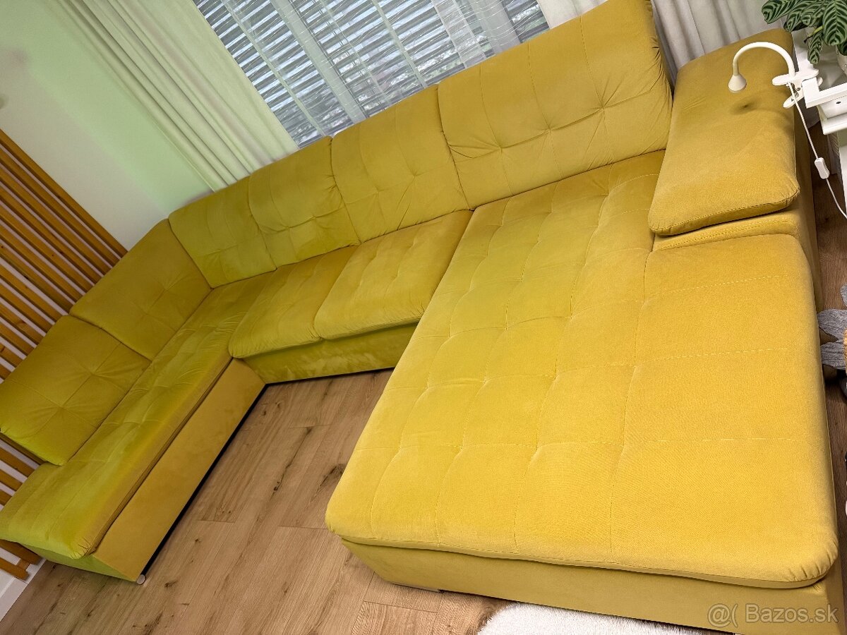 Veľká rohová sedacia súprava do U