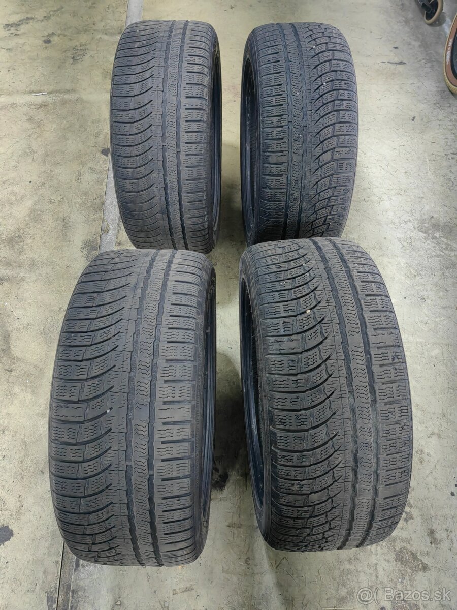 Nokian 245/45 R18 Zimné