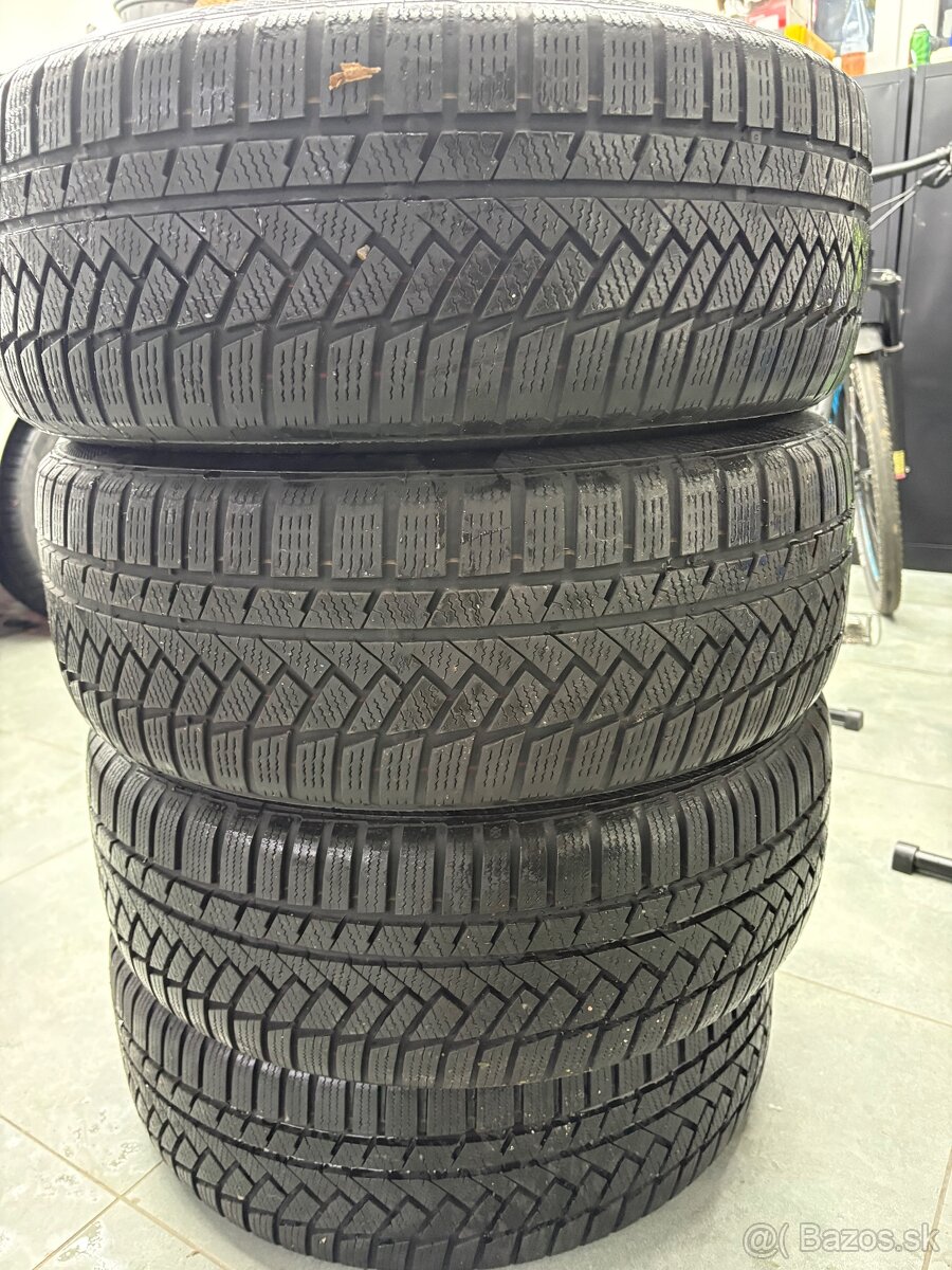 Zimne pneu continental 215/55 r17