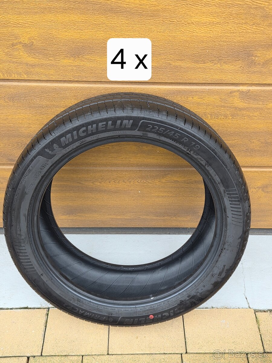 Sada 4 x Michelin E PRIMACY 2 225/45/R19