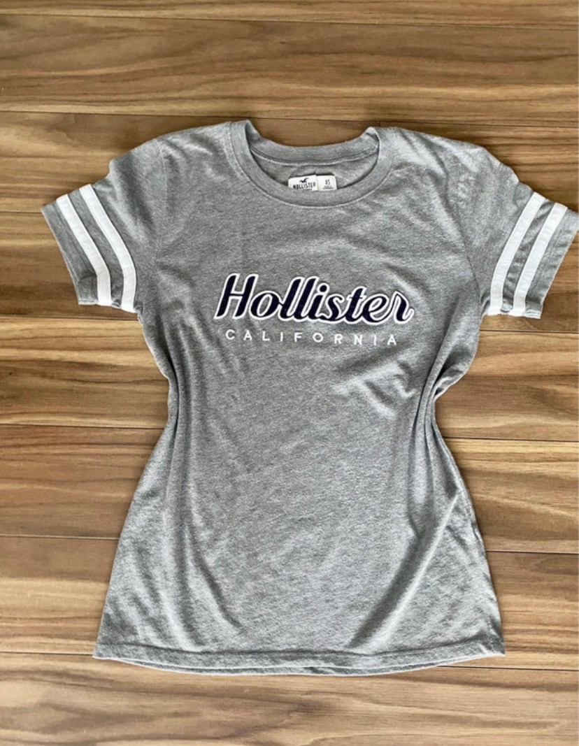 Dámske tričko Hollister veľkosť XS