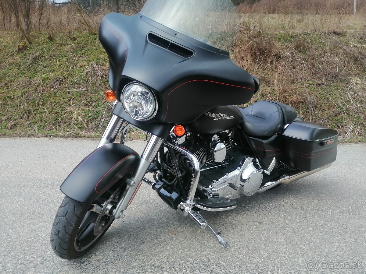 Predám harley davidson street glide special FLHXS