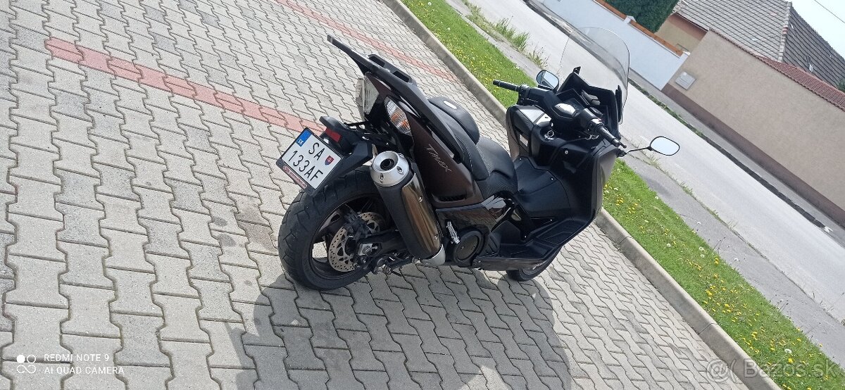 Yamaha T max 530