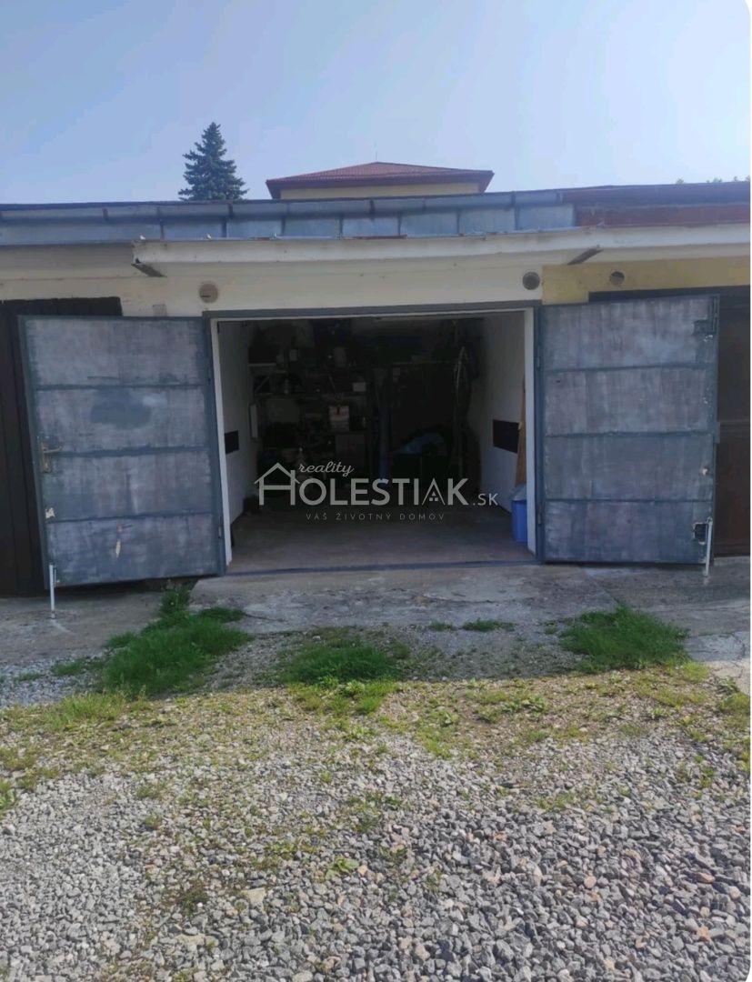 Exkluzívne predám garáž v centre KNM