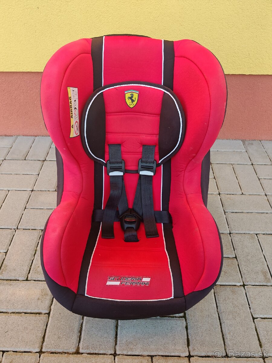 Autosedačka Ferrari