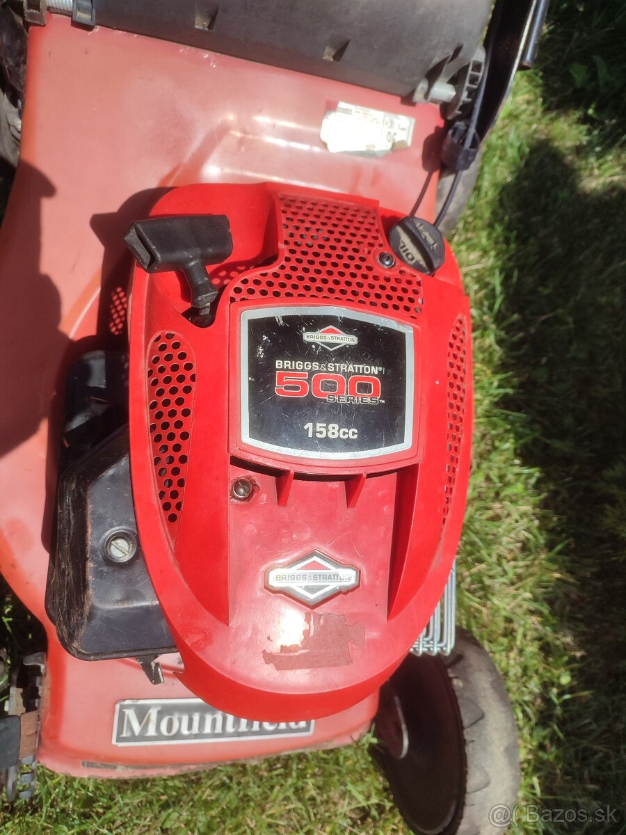 Motorová kosačka