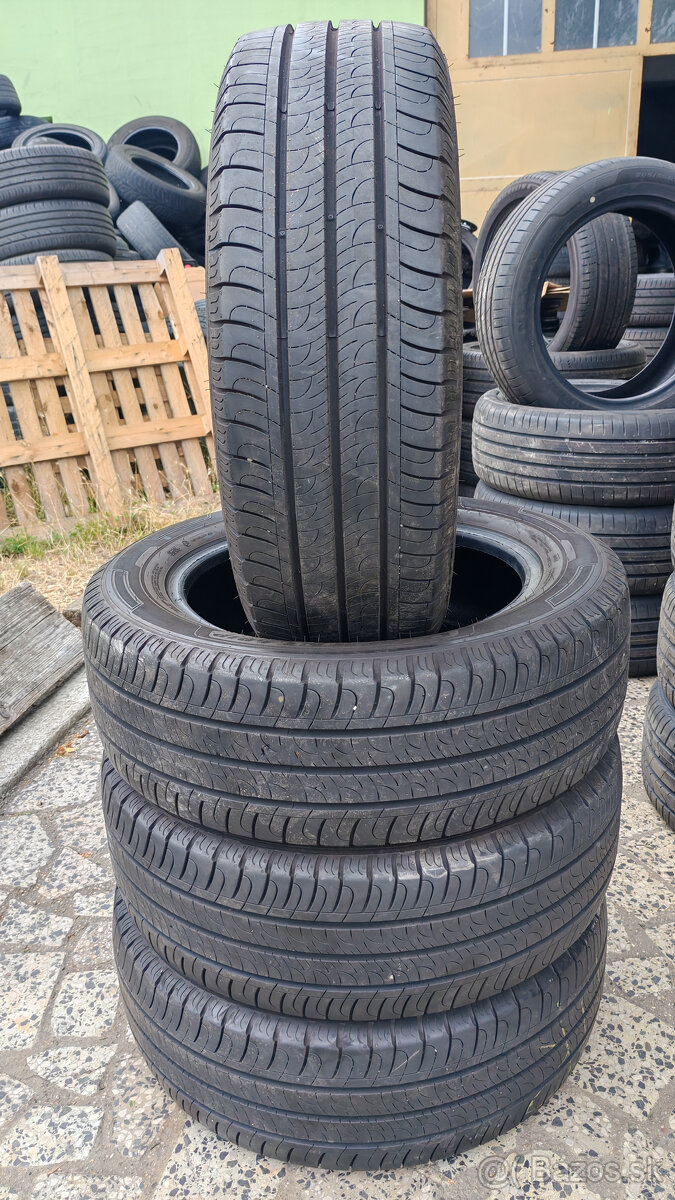 Letné pneu 215/60 R17C --- GOOD YEAR