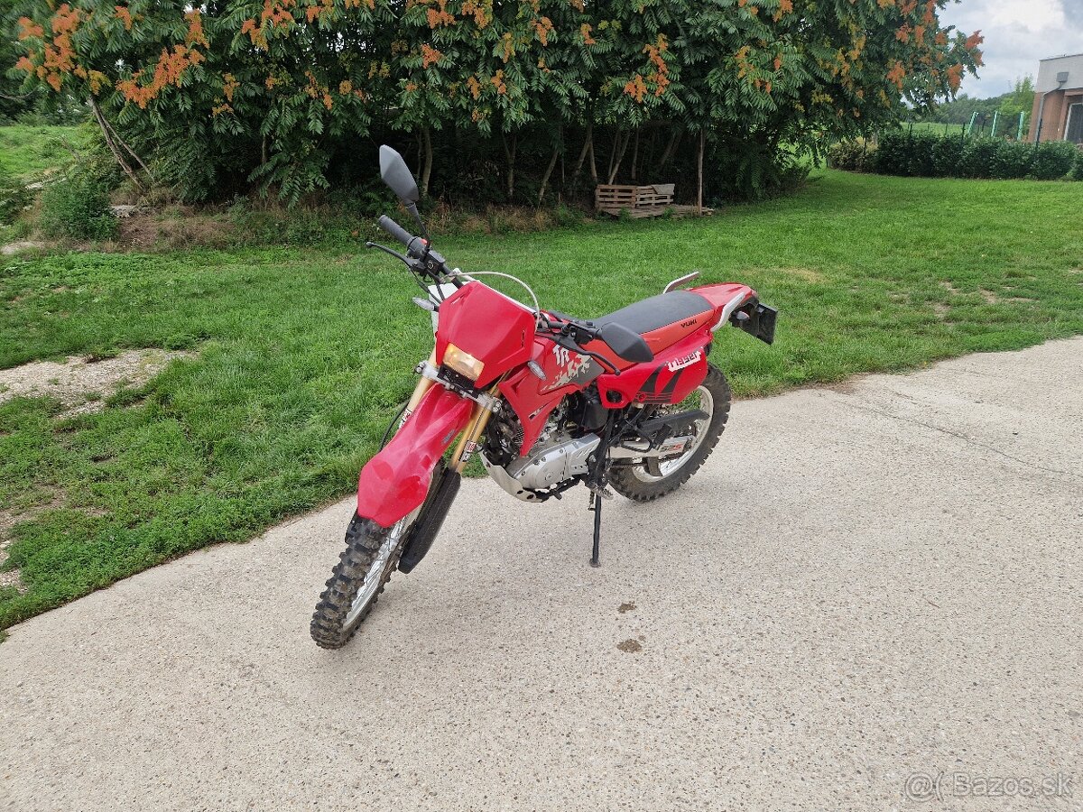 Yuki TR 125