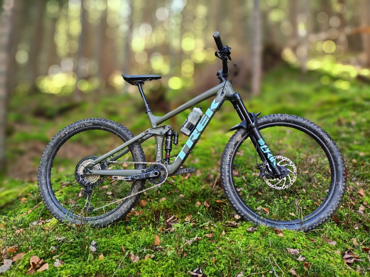 Trek remedy 8   M