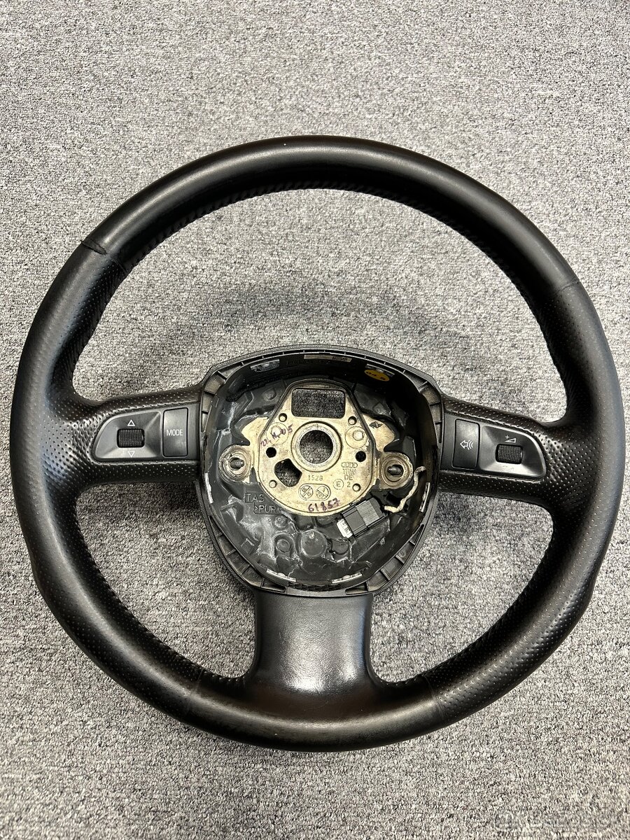 3-ramenný Volant Audi A6 C6