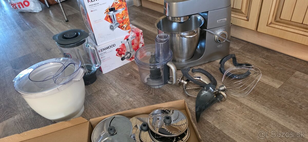 Multifunkčný robot Kenwood