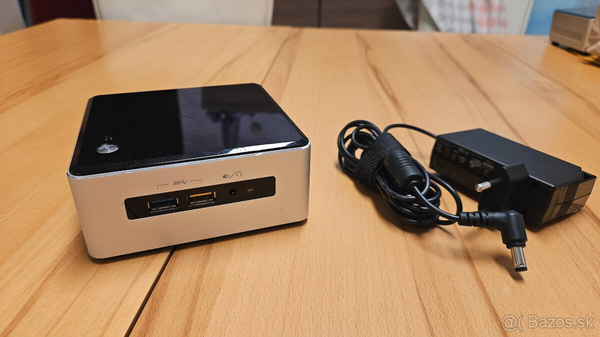 Mini-PC Intel NUC 6i3SYH, CPU i3 2.3GHz, 8GB RAM 120GB SSD