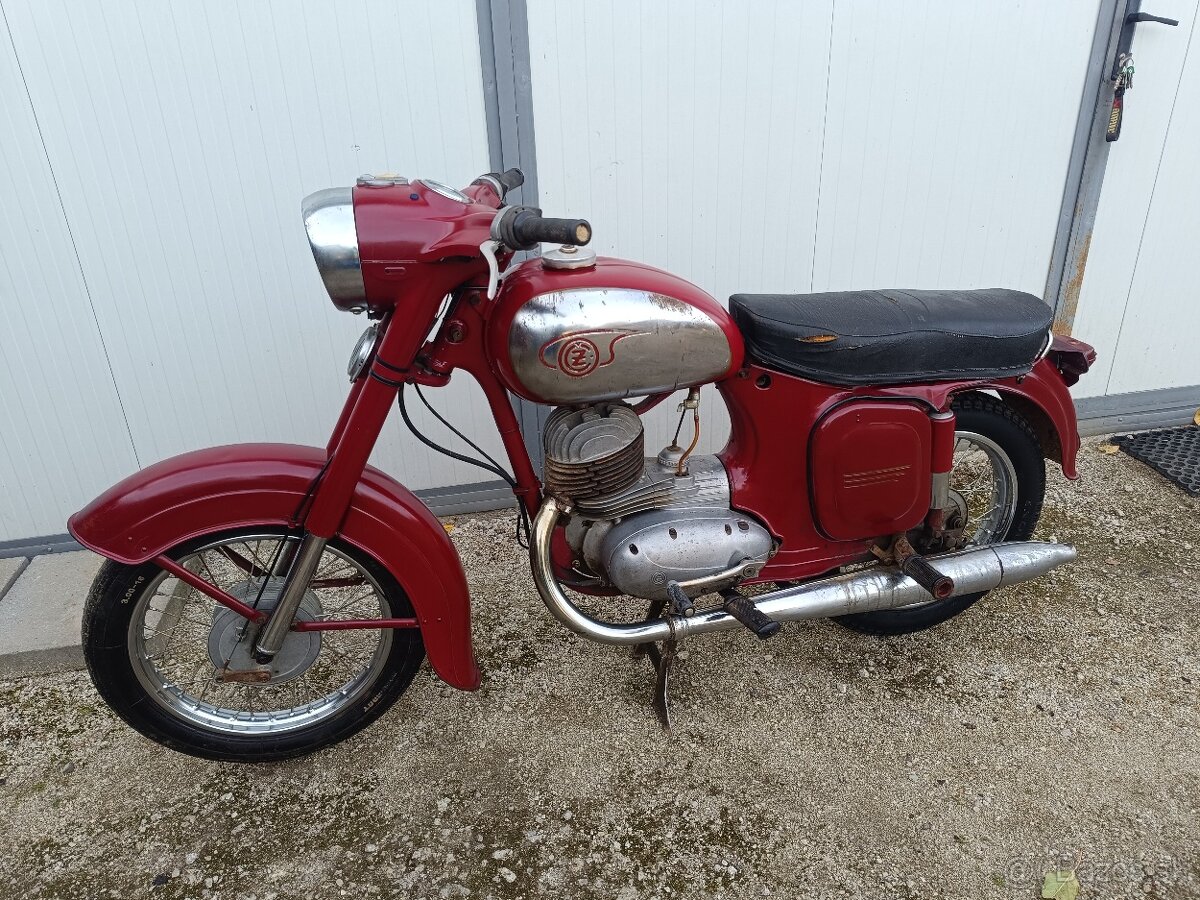 CZ 175 / 450 Deluxe , top pôvodný stav 1968