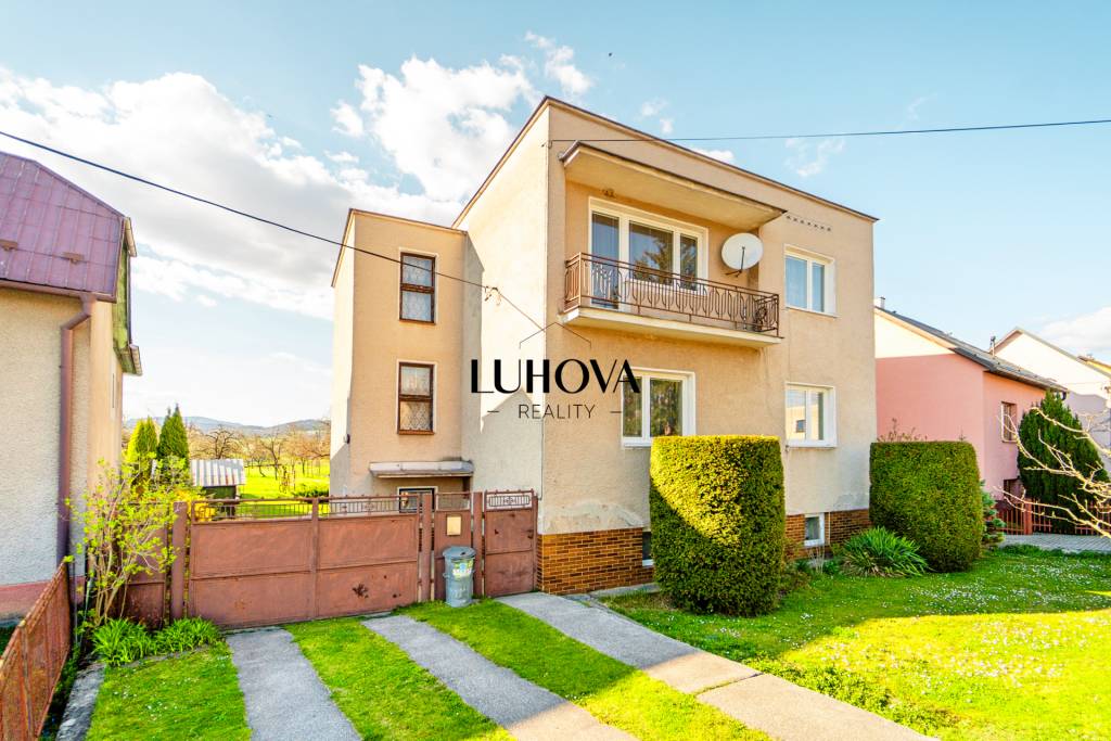 Rodinný dom s krásnou záhradou