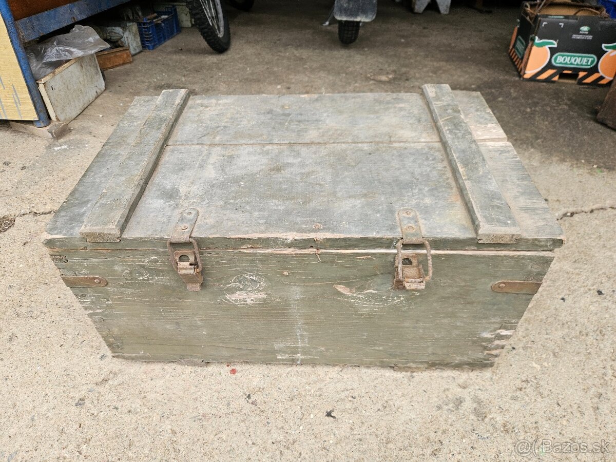 Vojenska drevena krabica bedňa 4.