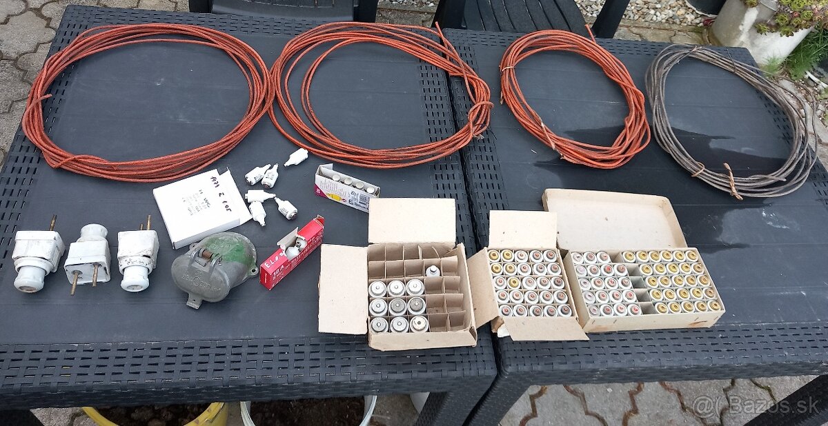 Predám RETRO elektro súčiastky