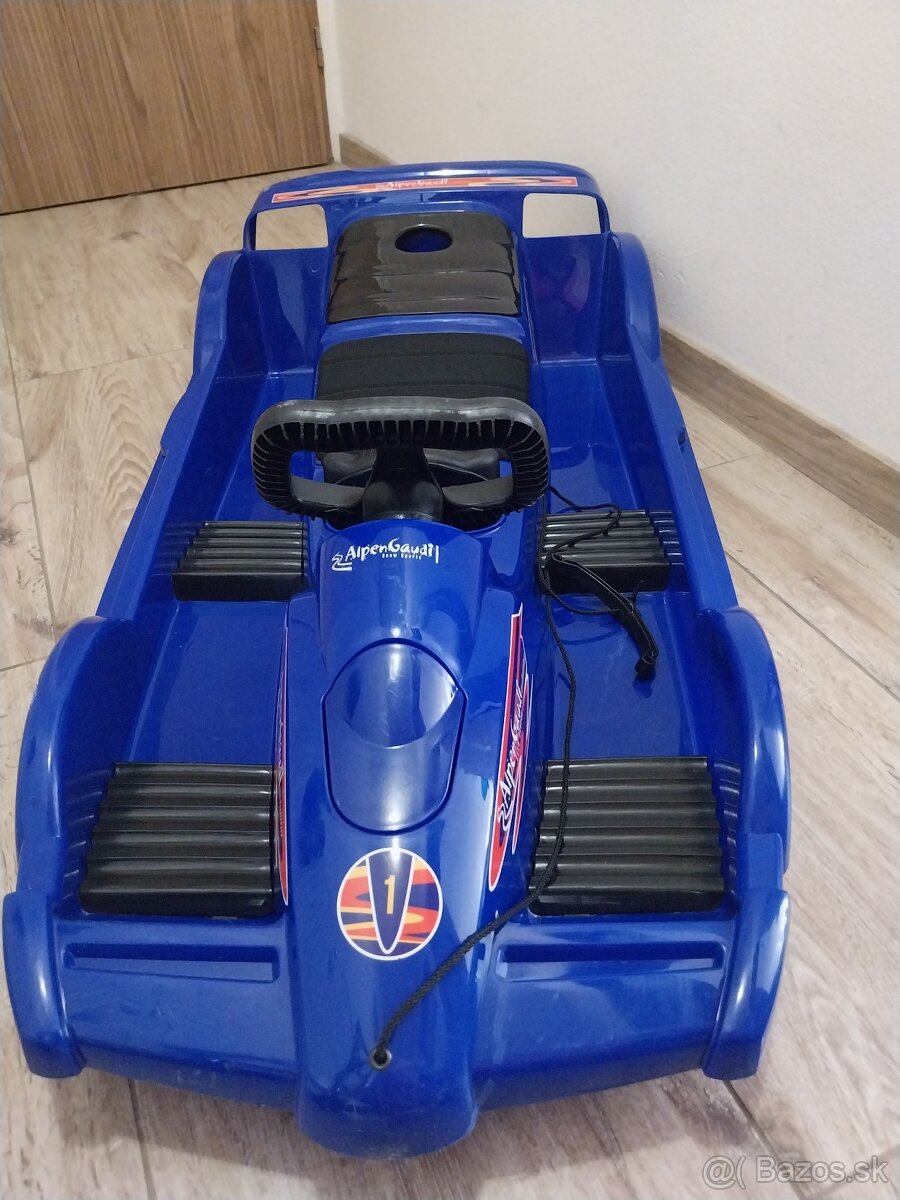 Predám boby auto s volantom