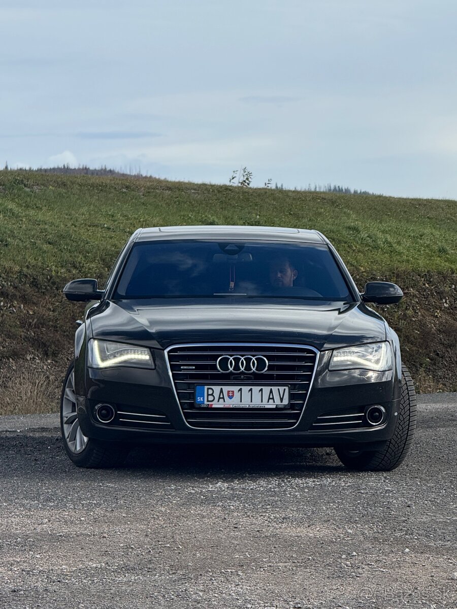 Audi A8L D4