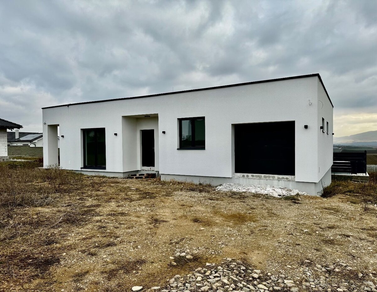 HANISKA - PEKNÝ RODINNÝ DOM NA KĽÚČ NOVOSTAVBA 4 IZBOVÉHO BU