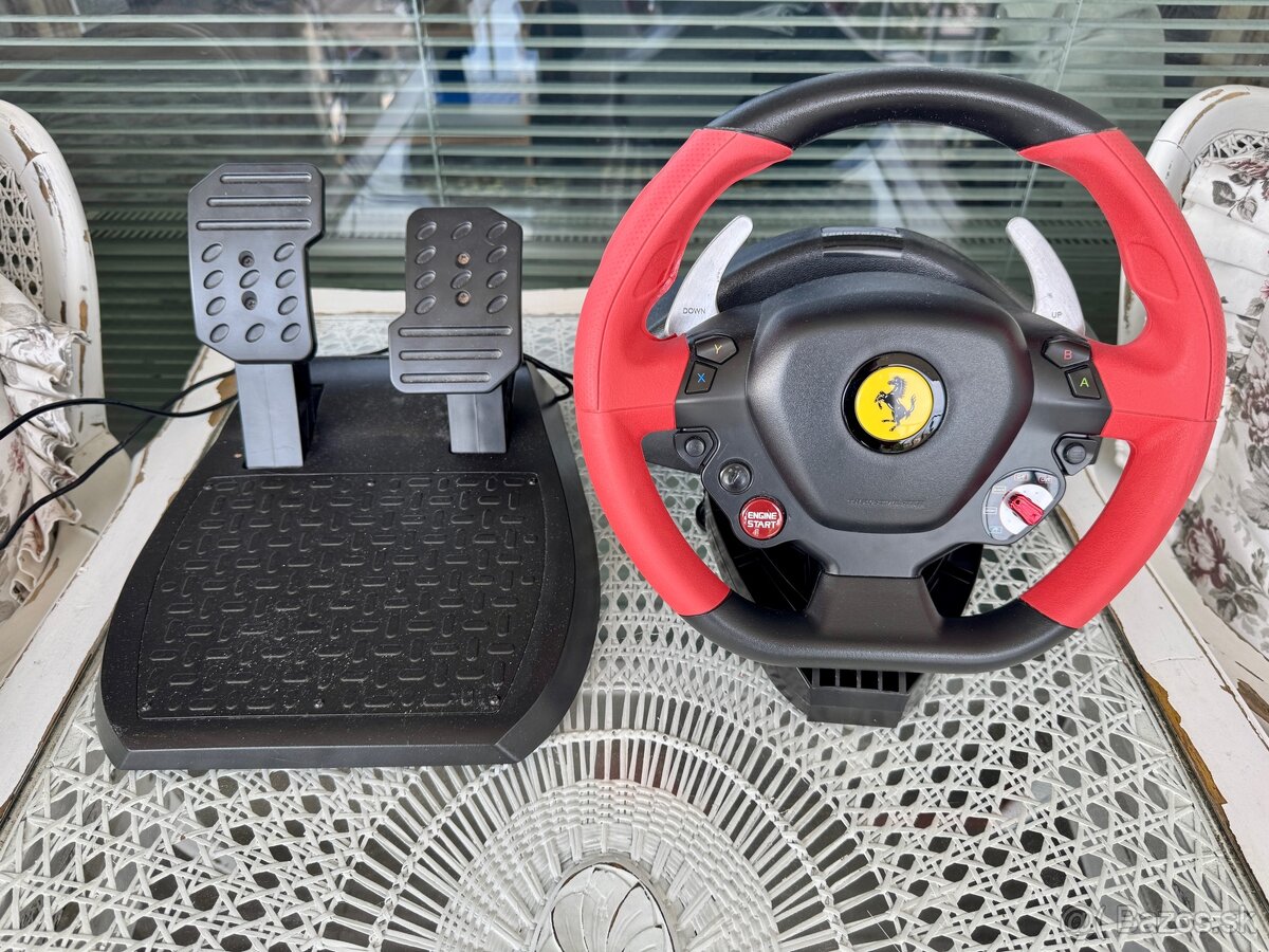 Predám Thrustmaster FERRARI 458 SPIDER Xbox Volant + Pedále